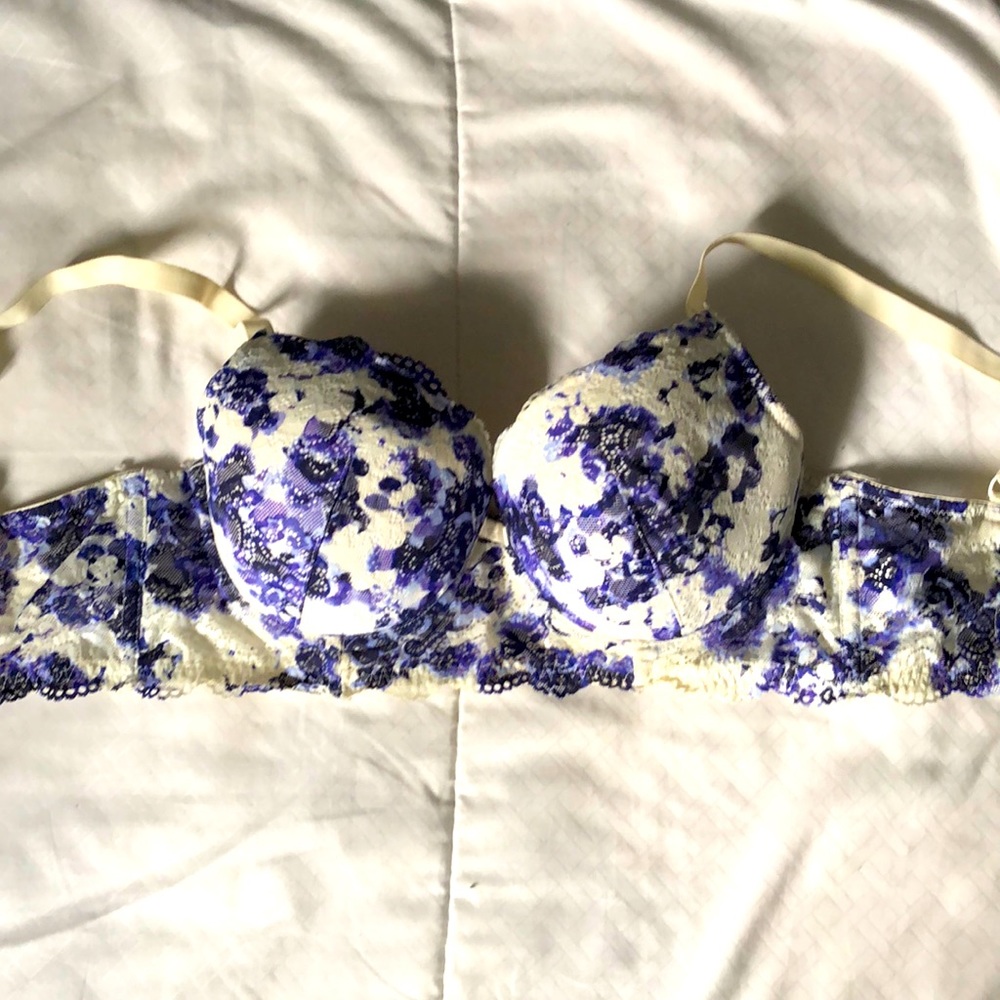 Blue floral bra